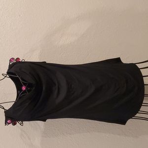 Sarin Mathews top